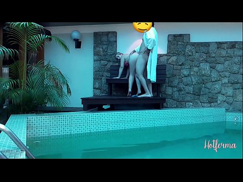 ❤️ باس خدمتکار را به استخر دعوت می کند، اما نتوانست در برابر گرمایش مقاومت کند ☑ پورنو در fa.bestsexporno.ru ﹏